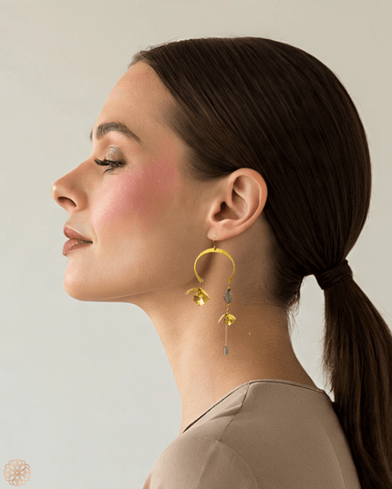 Balancing floral earrings - Sundara Joon