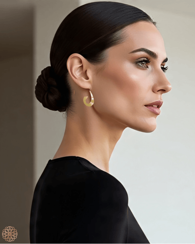 Brush metal drop earrings with a curl at the bottom - Sundara Joon