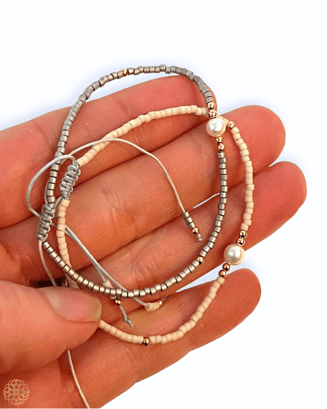 Delicate beaded bracelet with pearl - Sundara Joon