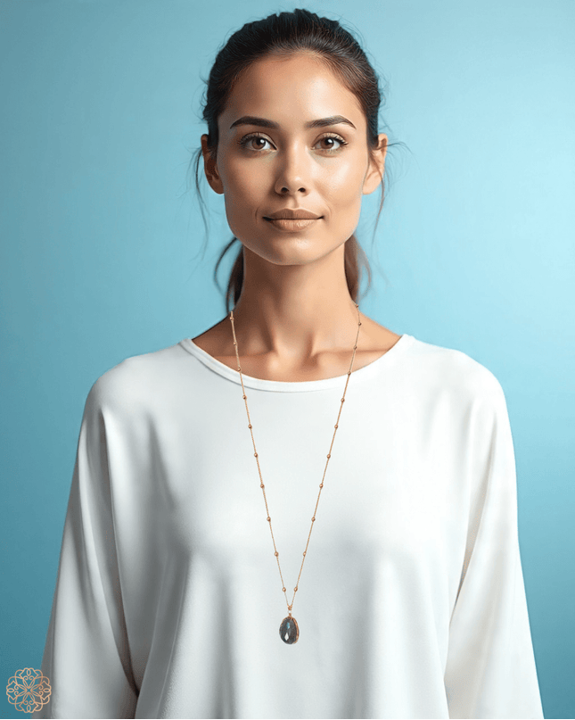 Delicate gemstone pendant - Sundara Joon