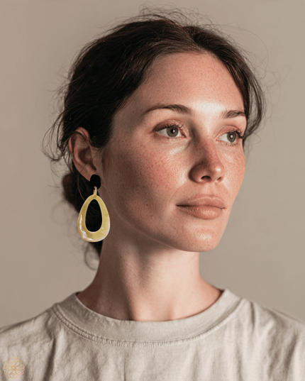 Drop tear shaped earrings in earth tone - Sundara Joon