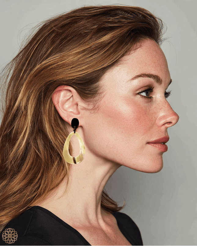 Drop tear shaped earrings in earth tone - Sundara Joon