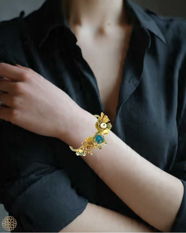 Colorful flower cuff for an elegant touch - Sundara Joon