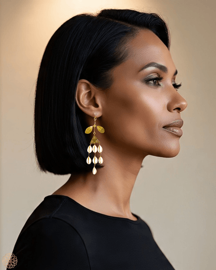 Fun inviting shell earrings - Sundara Joon