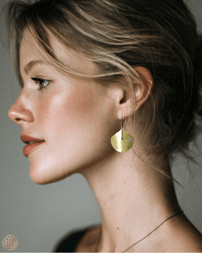 Ginko leaf shaped earrings - Sundara Joon