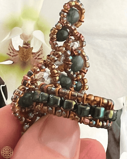 Green bubbles beaded elbaite ring - Sundara Joon