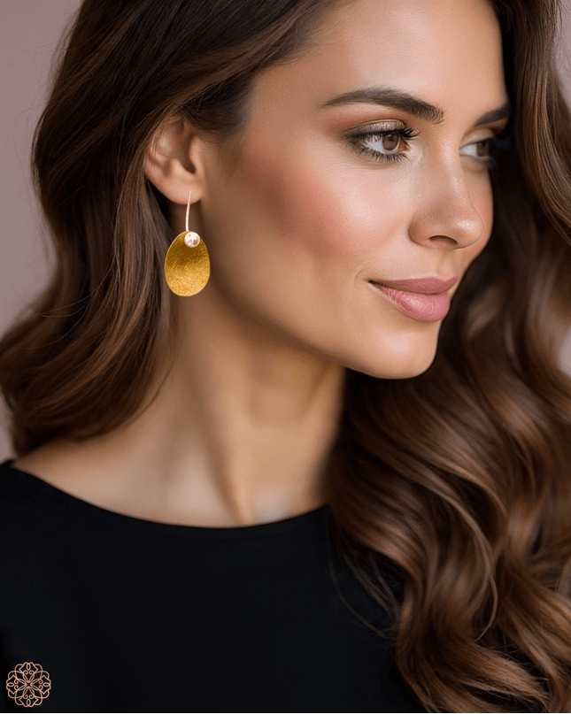 Modern drop disk pearl statement earrings - Sundara Joon