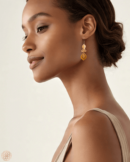 Organic design earrings in fleur de lys - Sundara Joon