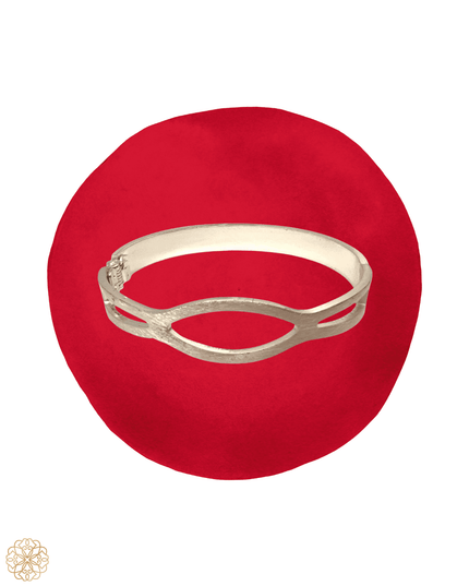 Oval cut - out bracelet with hinge - Sundara Joon