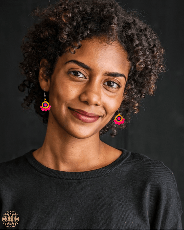 Quilled paper earrings - Sundara Joon