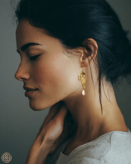 Seahorse earrings - Sundara Joon