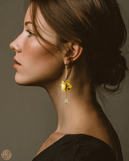 Suspended floral clusters earrings - Sundara Joon