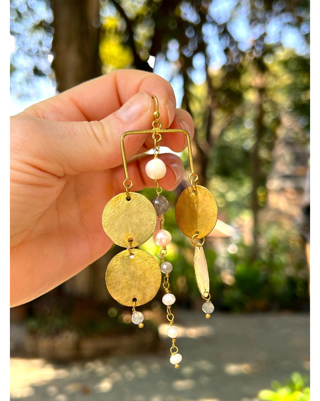 Tribal inspired pearl earrings - Sundara Joon