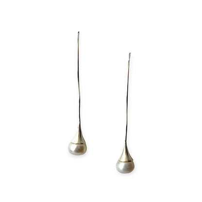 Modern pearl drop earrings in silver - Sundara Joon