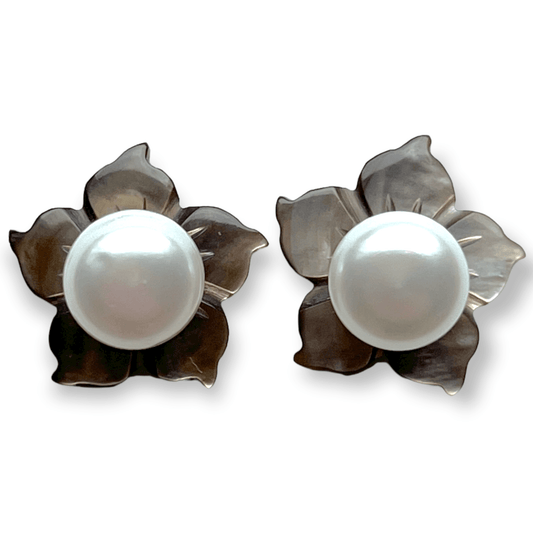 Pearl stud earrings with a floral design option - Sundara Joon