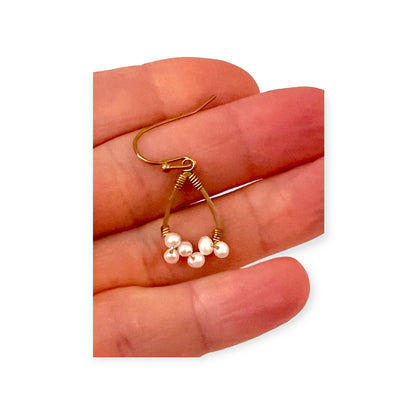 Petite freshwater pearl drop earrings - Sundara Joon